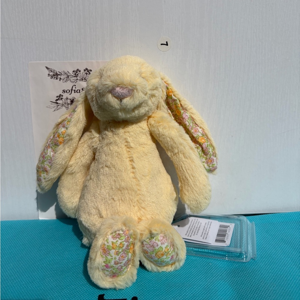 AUTHENTIC‼️NWT Jellycat small blossom lemon bunny 7“ -Retired, Rare VHTF